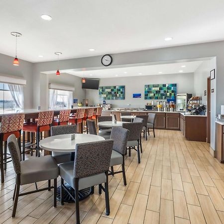Best Western Club House Inn & Suites Mineral Wells Eksteriør billede