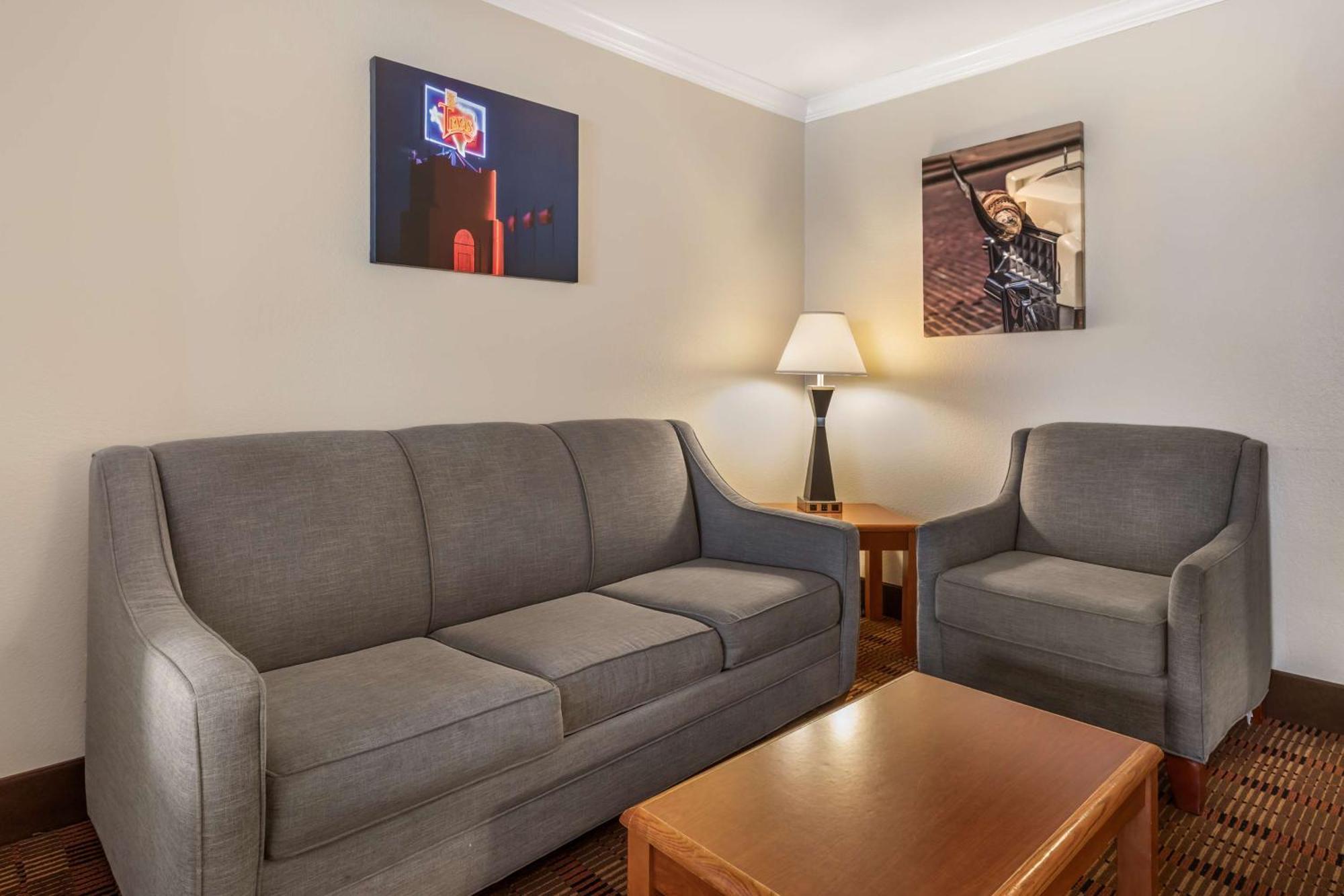Best Western Club House Inn & Suites Mineral Wells Eksteriør billede